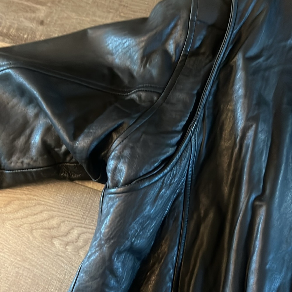 Men’s Leather Jacket - Picture 10 of 11